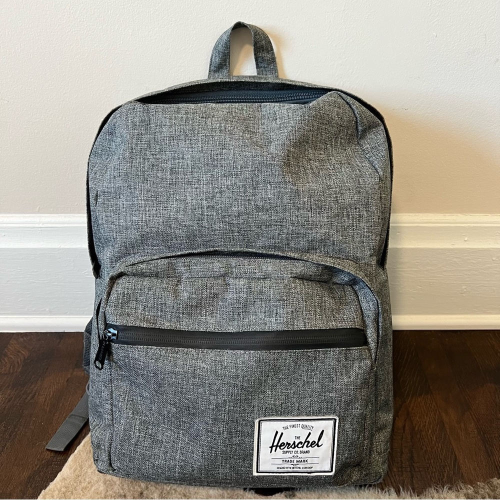 Herschel Supply Pop Quiz Grey / Black Raven Crosshatch 22L Backpack Bag EUC